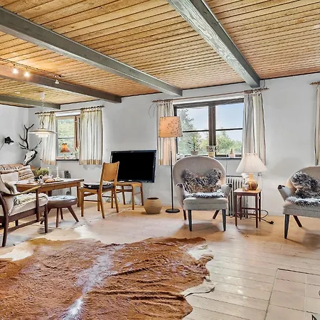 6 Bedroom Gorgeous In Vakantiehuis *